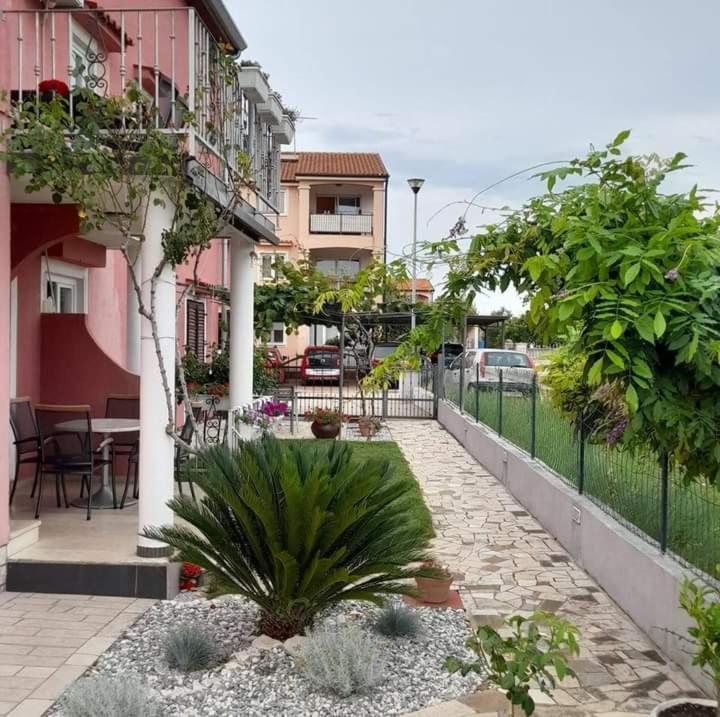 Apartments Dragica 포레치 외부 사진